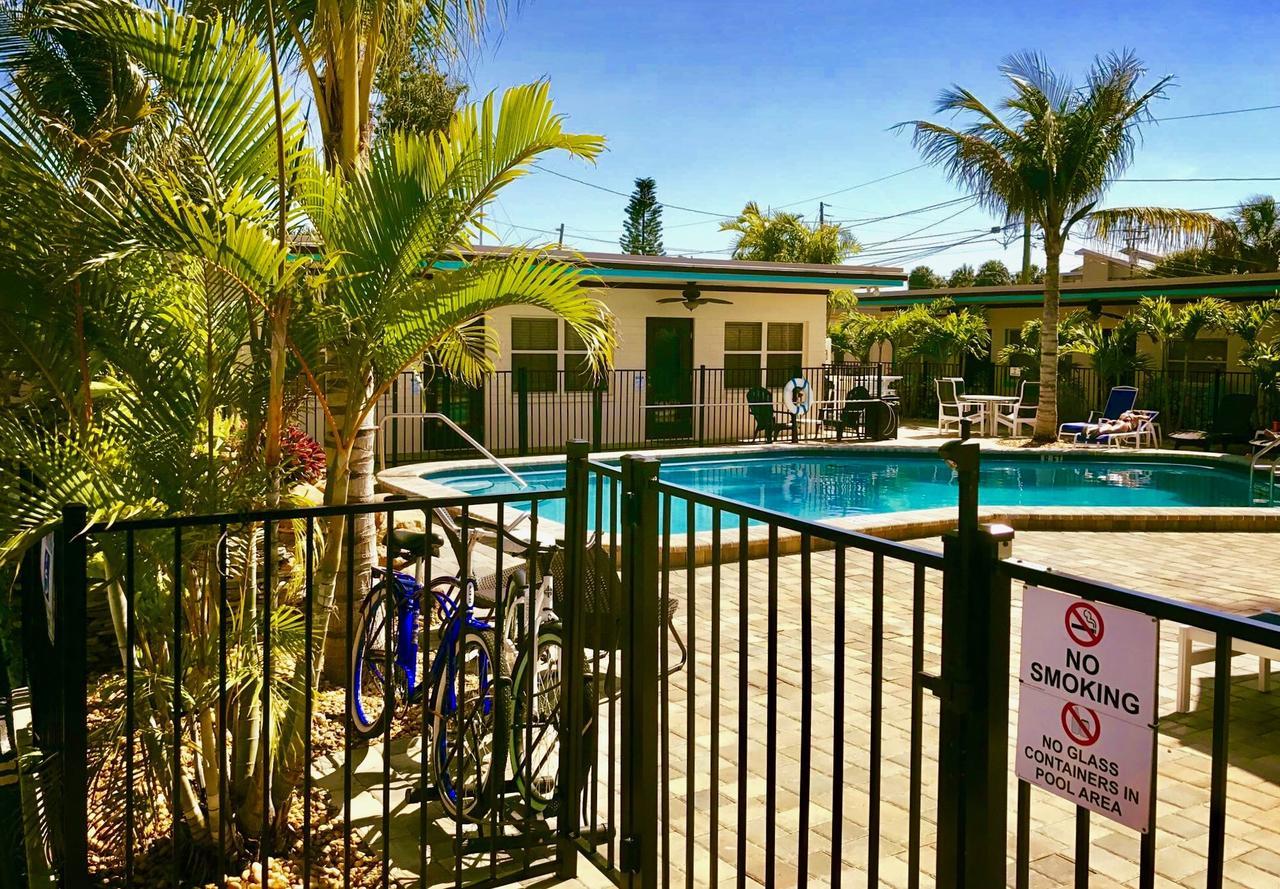 Island Cay At Clearwater Beach Hotel Exterior photo